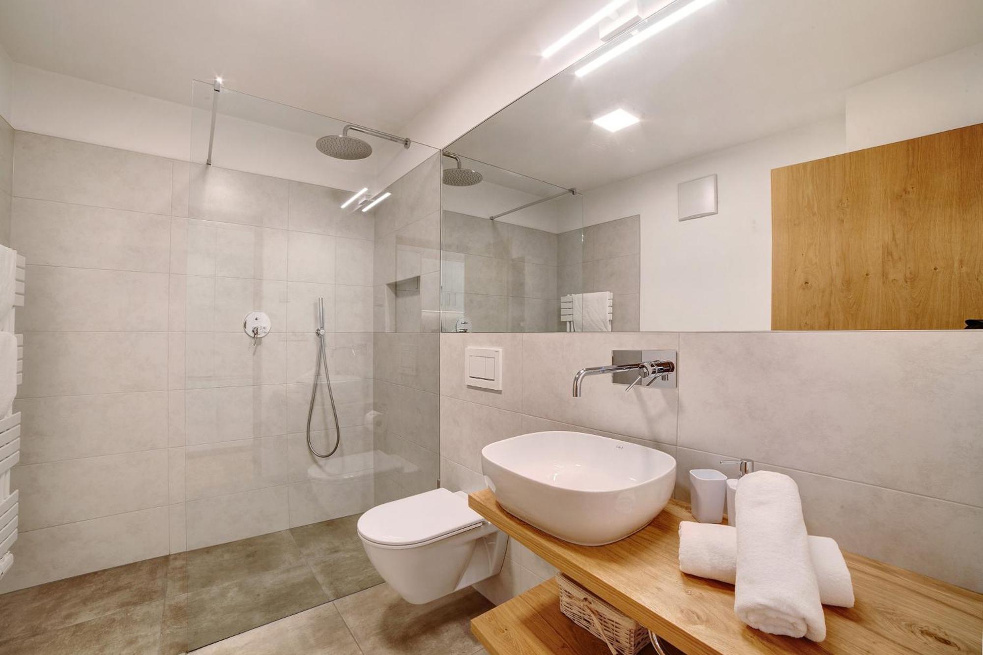 Waalhof Ferienwohnung Golden Ciardes Esterno foto